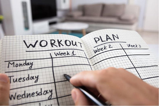 Hoe vaak moet je trainen? - Het Juiste Aantal Trainingsdagen Per Week Hé fitnessfam! Als je serieus bezig bent met je workout-routine, vraag je je vast af: hoeveel dagen per week moet ik eigenlijk trainen? Het antwoord is niet eenduidig, want het hangt af