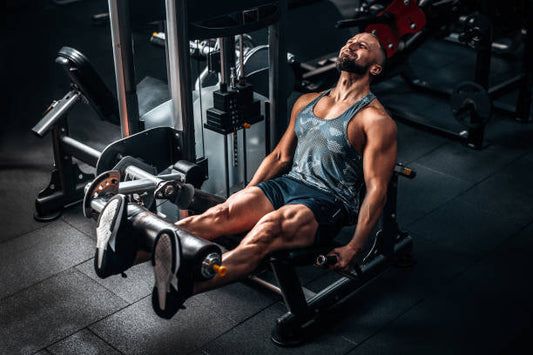 Top 5 Beste Been Oefeningen - Welkom fitnessfanaten! Als je serieus bezig bent met fitness, weet je dat het trainen van je benen net zo essentieel is als het flexen van die biceps. Sterke benen vormen niet alleen de basis van een gezond lichaam, maar till